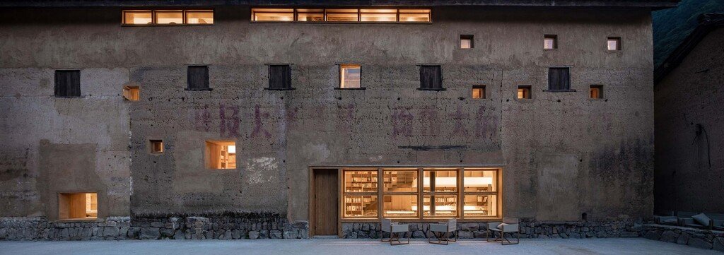 Kanto-Capsule Hostel-Atelier Tao+C-north facade windows