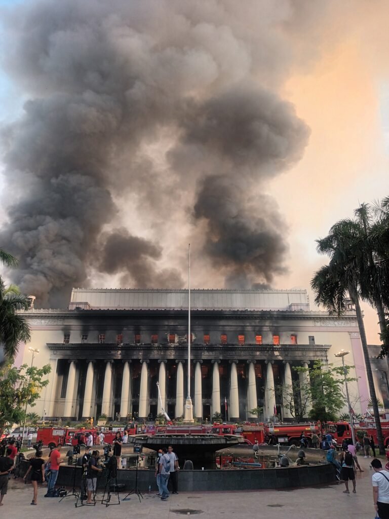 Kanto-Manila-Post Office-fire