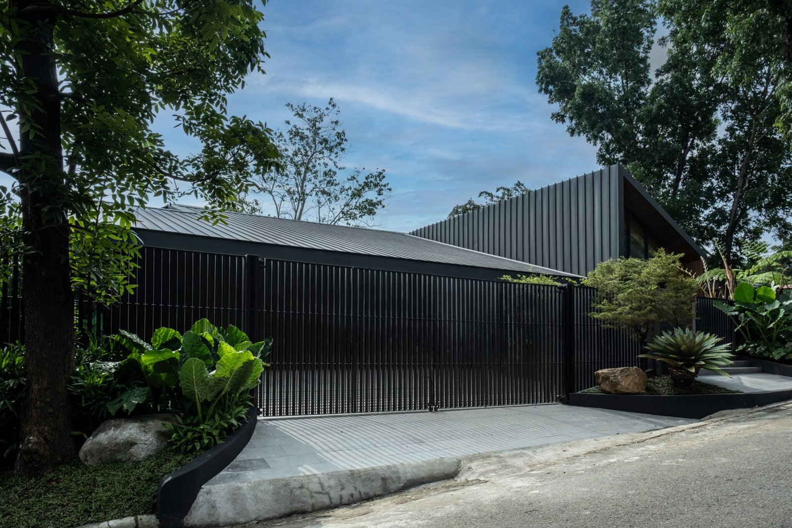 Tree’s A Company: Viewfinder House by PXP Design Workshop - Kanto ...