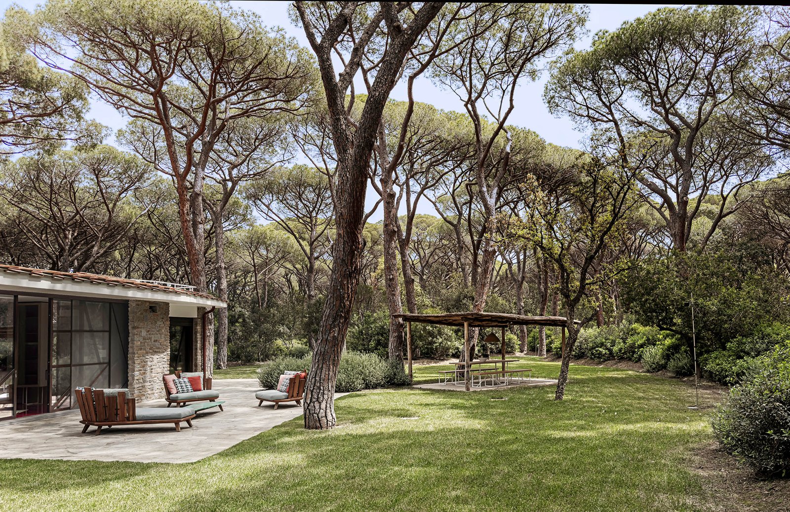 VMCF Atelier Valero Ferrari Cinzia Mazzone Residence Roccamare 2024 Ugo Miglietta Maremma Kanto Alessandro Cattaneo