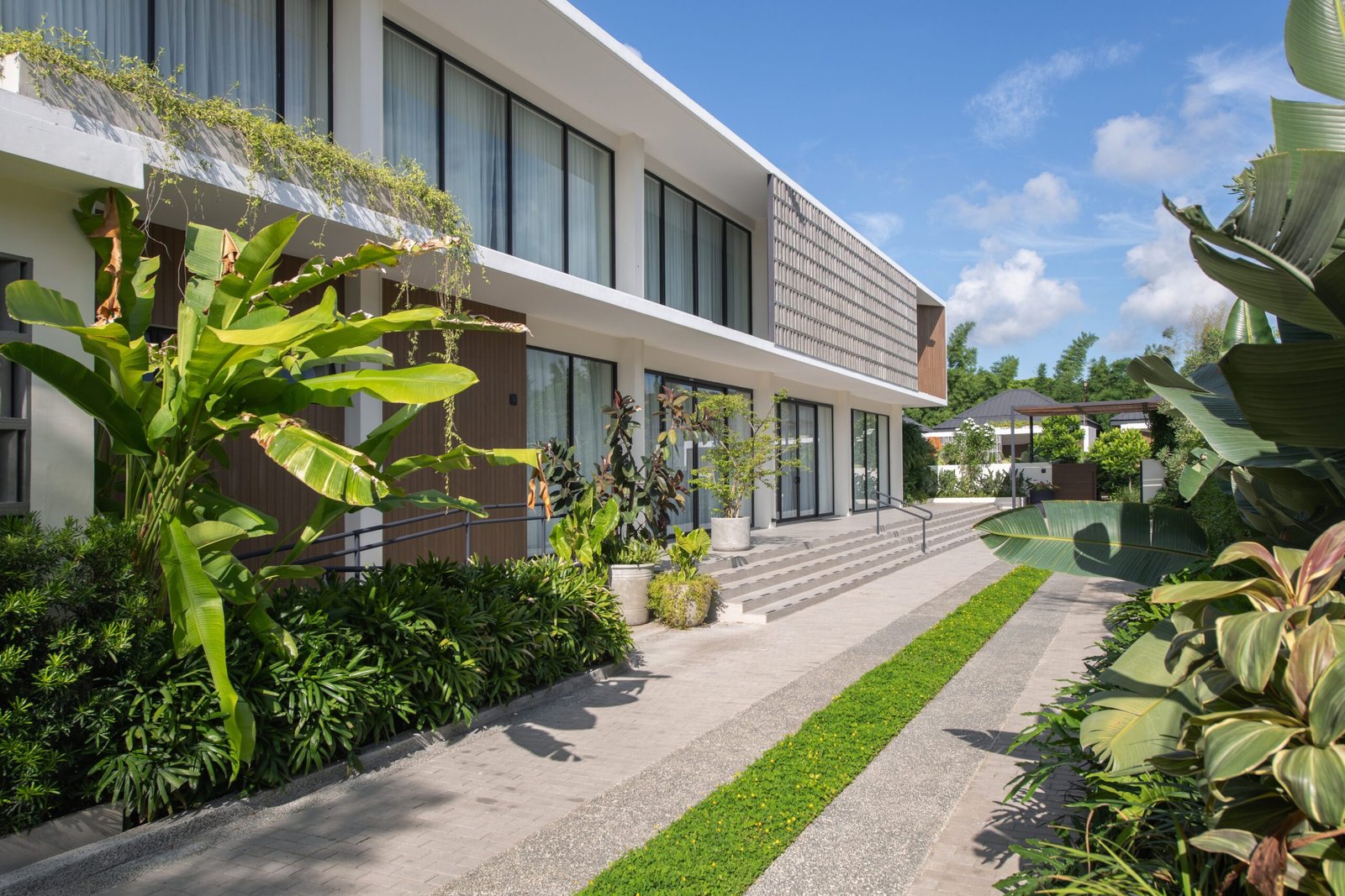 MOD Studio Solace Resort Kanto Spaces Kanto