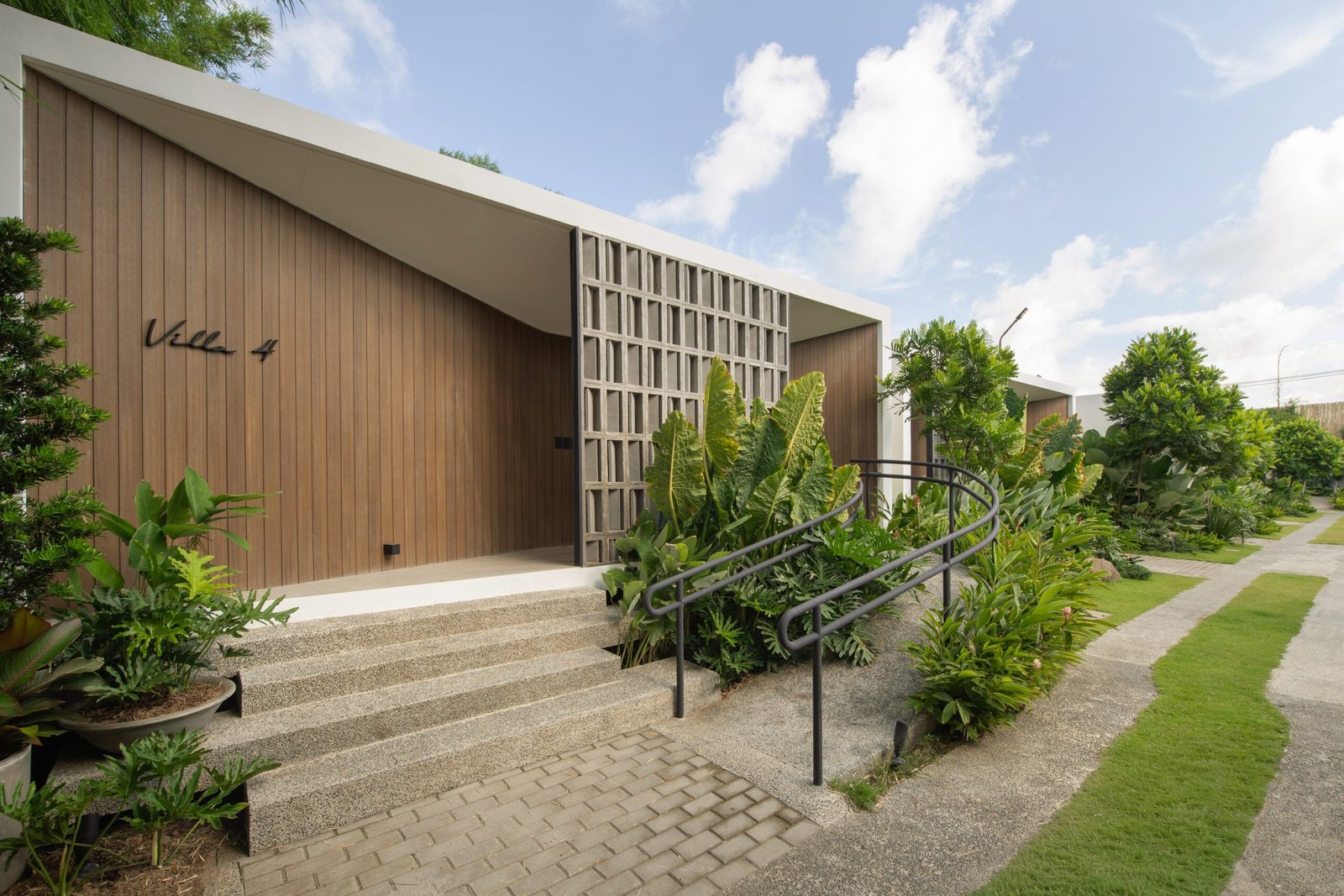 MOD Studio Solace Resort Kanto Spaces Kanto