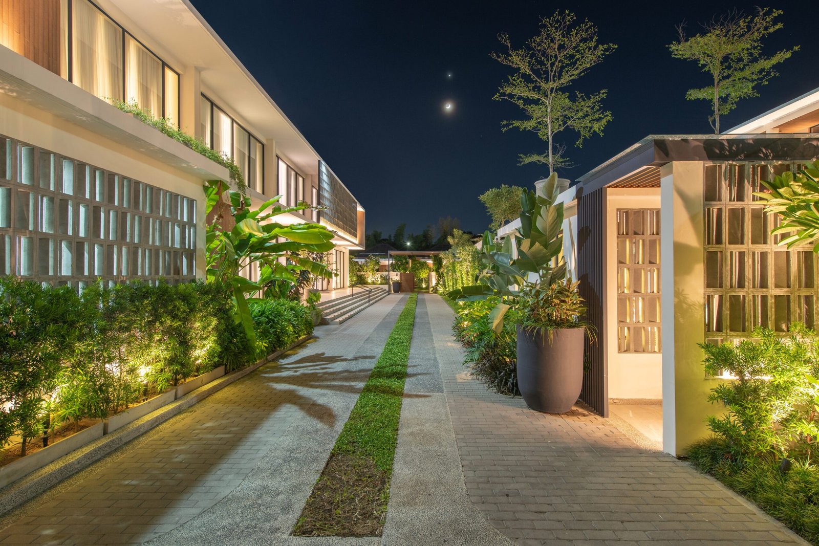 MOD Studio Solace Resort Kanto Spaces Kanto